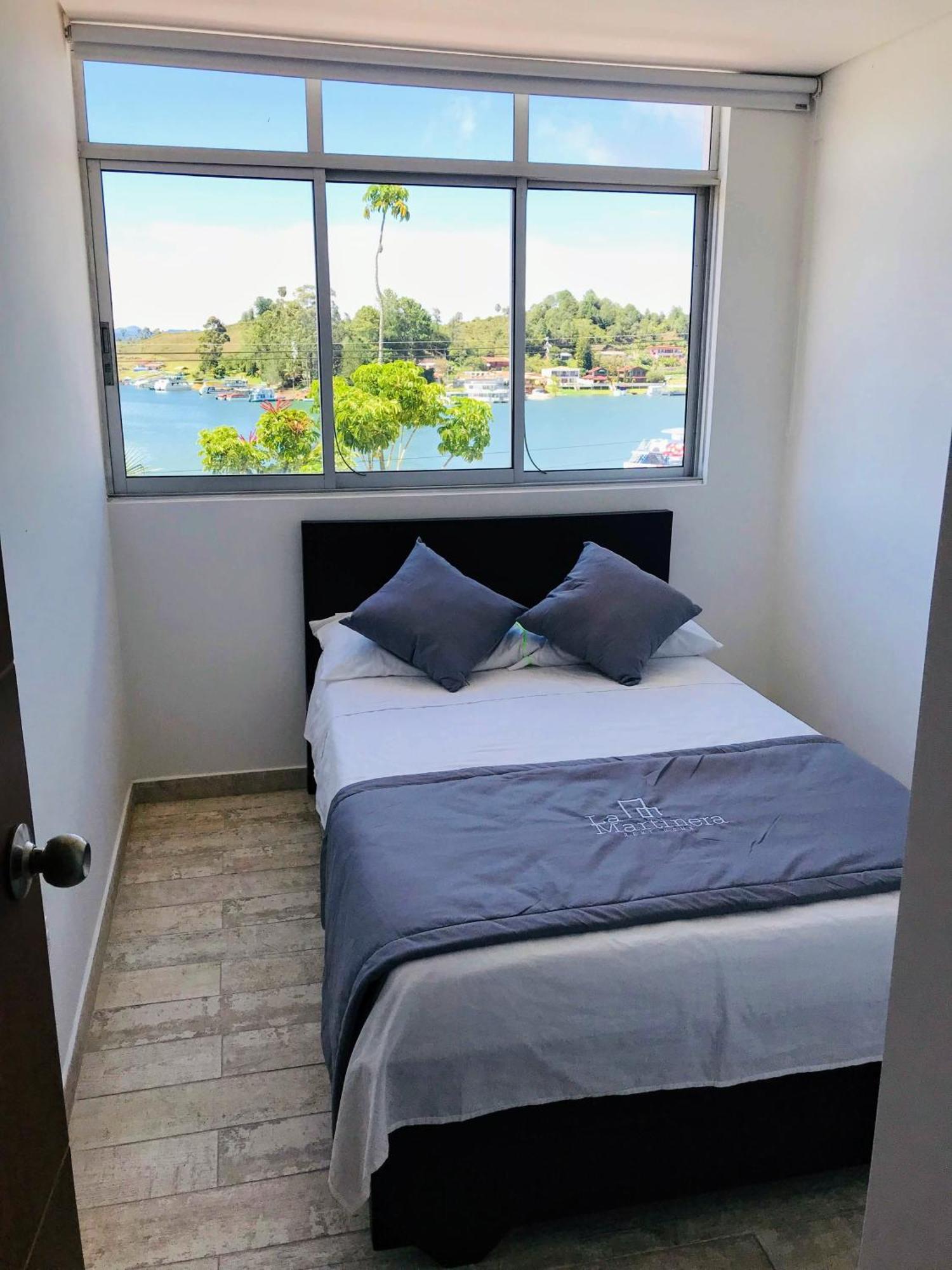 Aptos Vista Al Embalse, Frente Al Lago, Restaurantes, Bares Guatapé 客房 照片